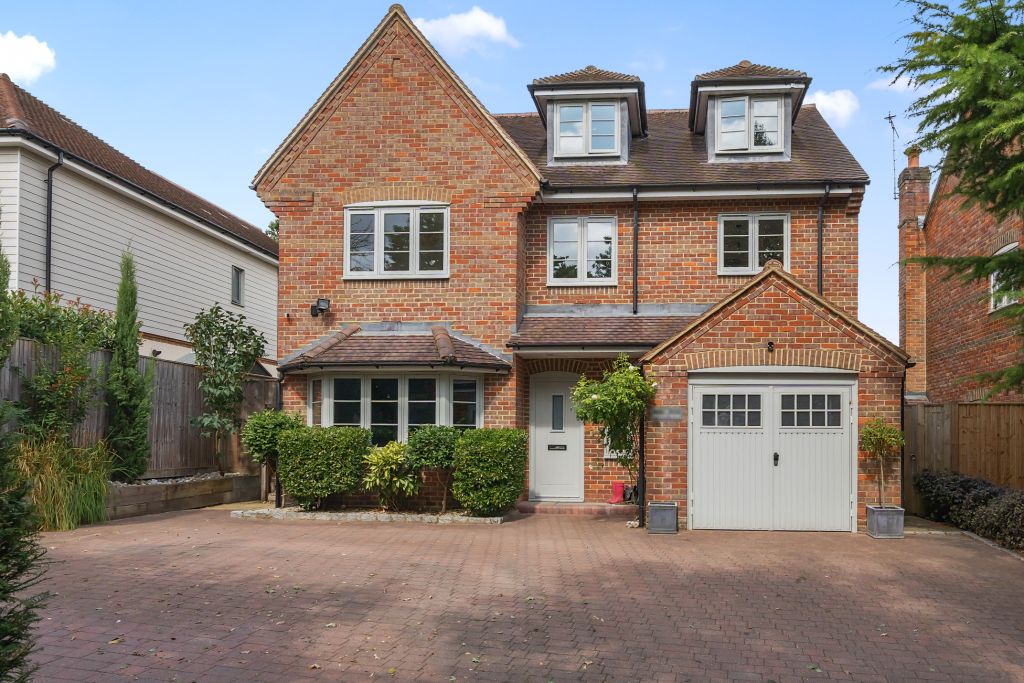 Property photo 1 of 19