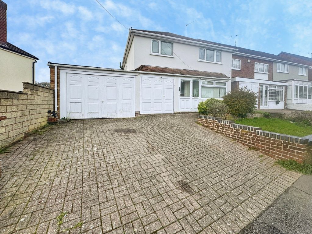 Property photo 1 of 18 Front