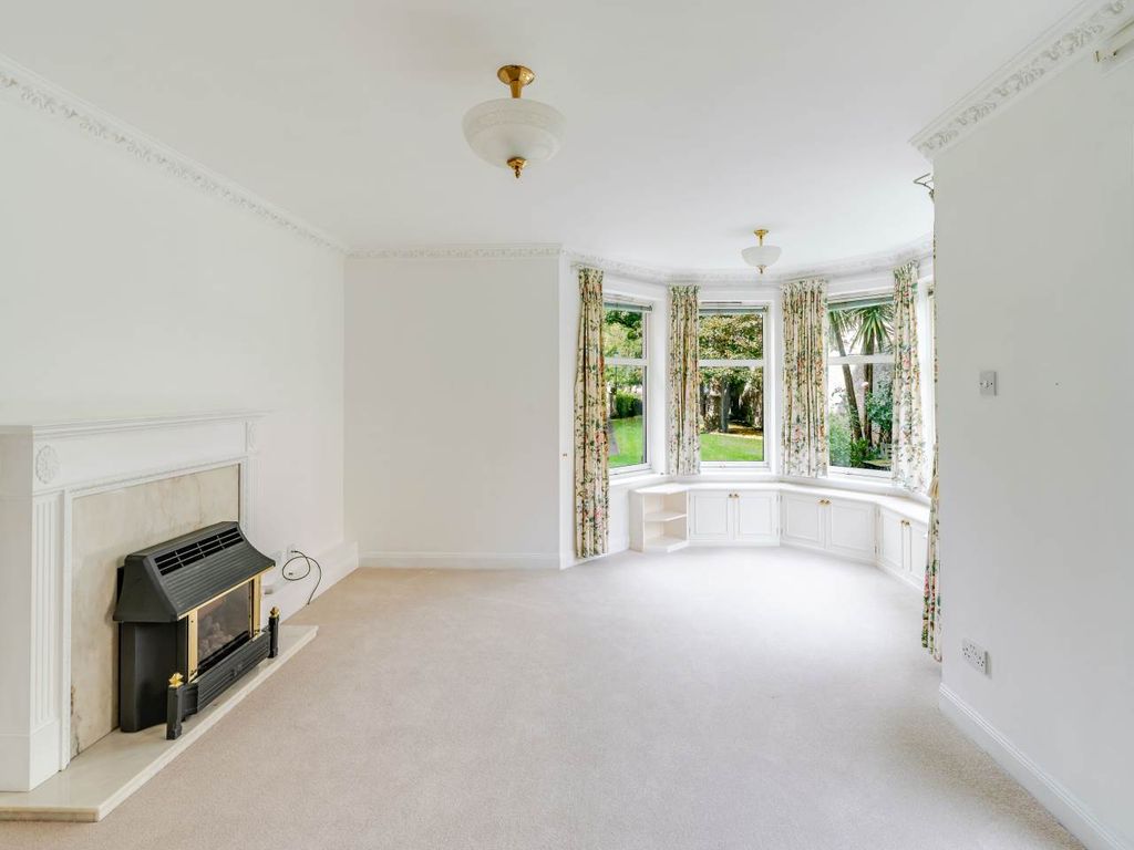 Property photo 2 of 21 Interiors-2