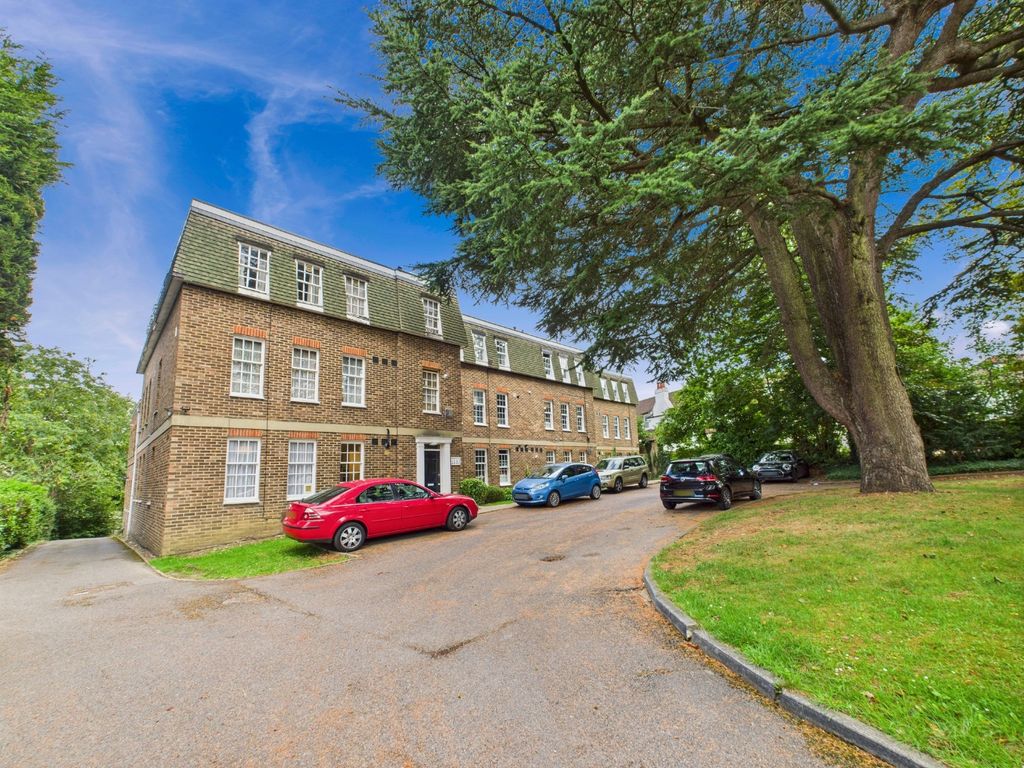 Property photo 1 of 10 4398980