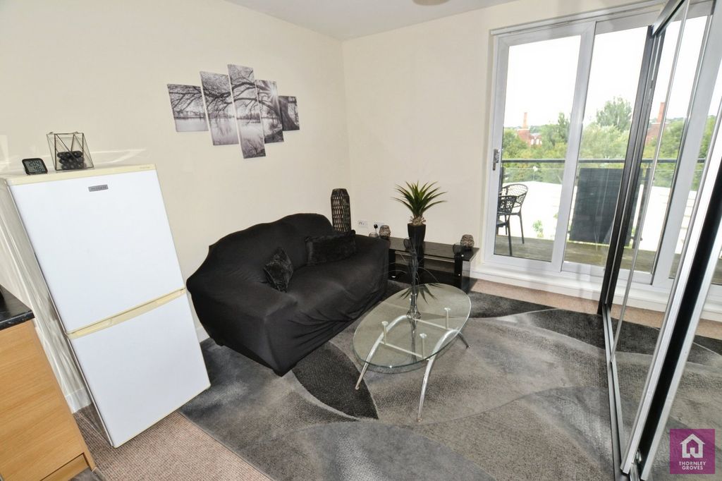 Property photo 2 of 10 Picture No. 11