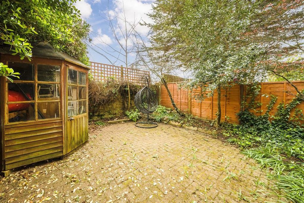 Property photo 3 of 8