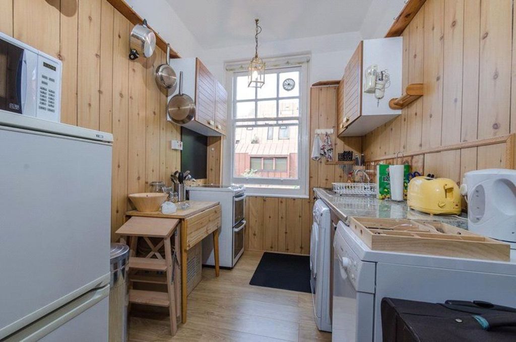 Property photo 3 of 4