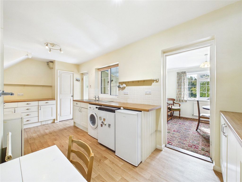 Property photo 3 of 17 Picture No. 13