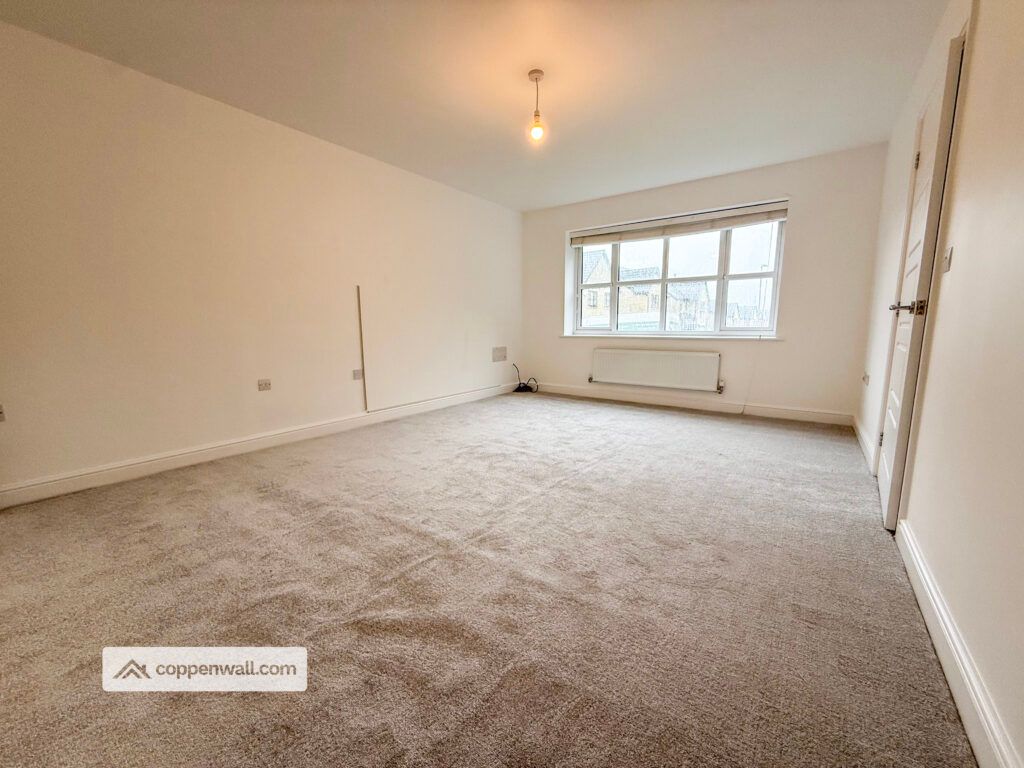 Property photo 3 of 39