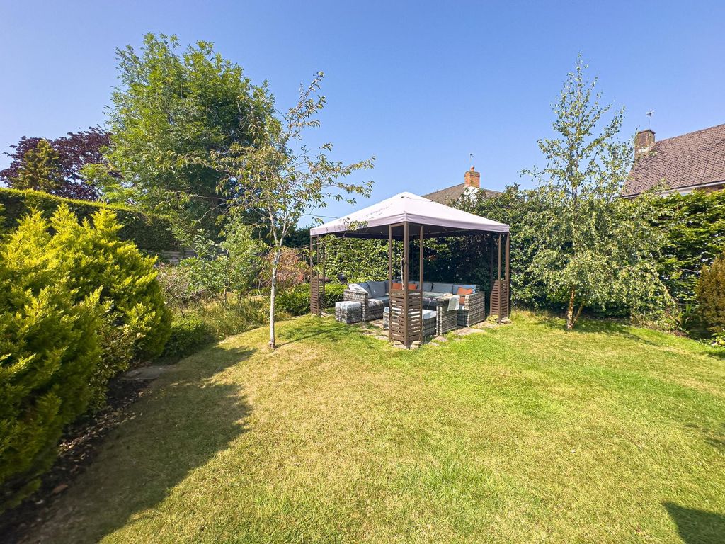 Property photo 3 of 37 Photo 38