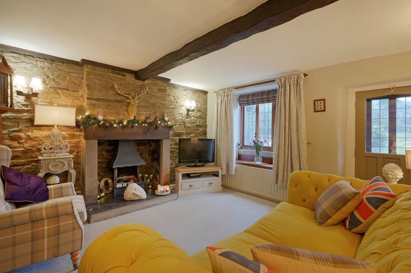 Property photo 2 of 33 Living Room