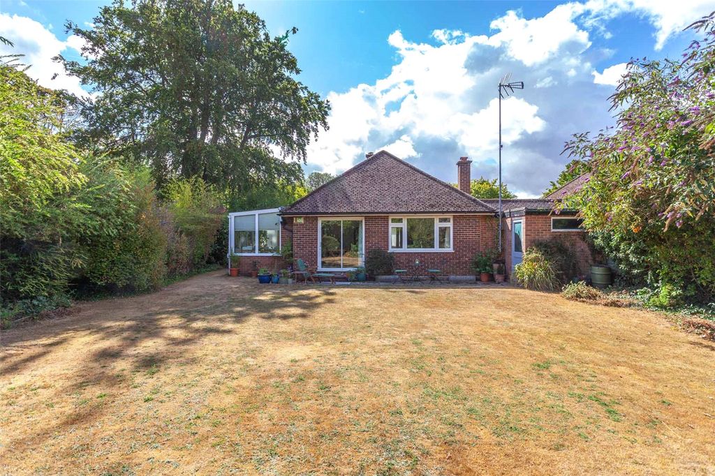 Property photo 2 of 33 Picture No. 02