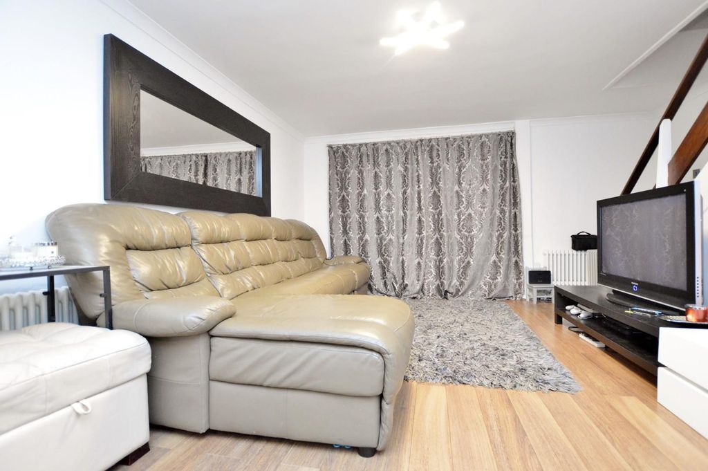 Property photo 3 of 20 3.Jpg