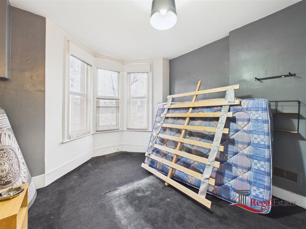 Property photo 2 of 9 Cam02489G0-Pr0256-Still003.Jpg