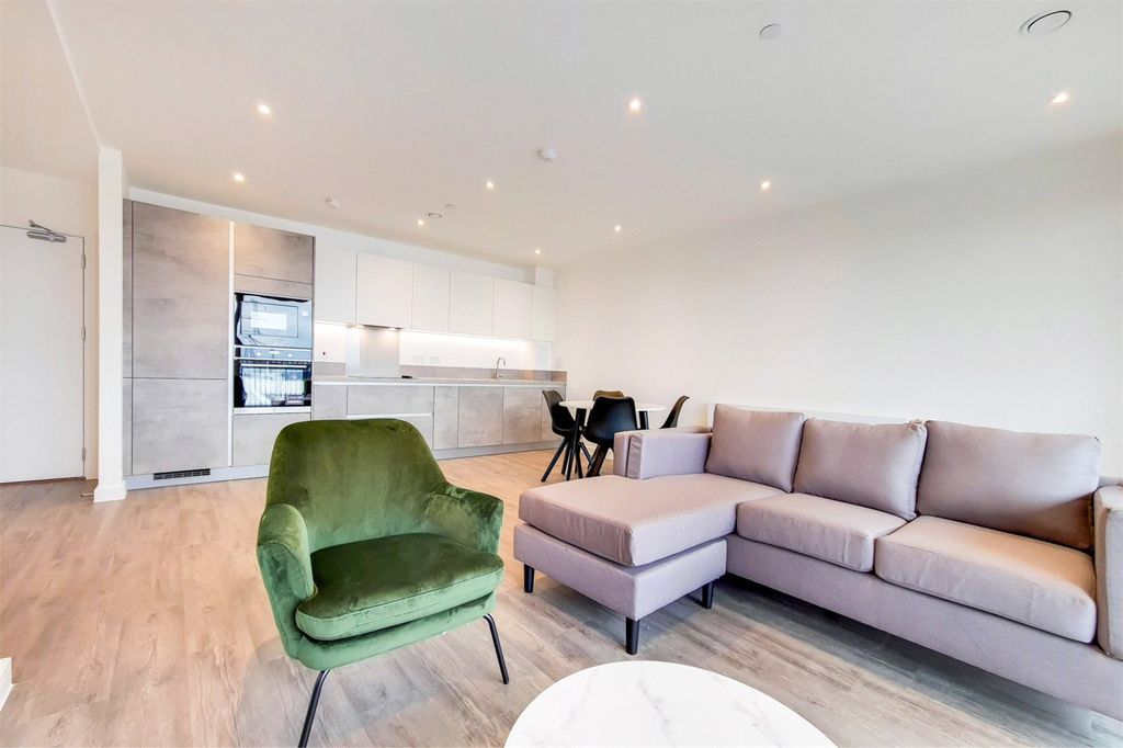 Property photo 2 of 19 Picture No. 18