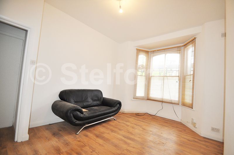 Property photo 3 of 8