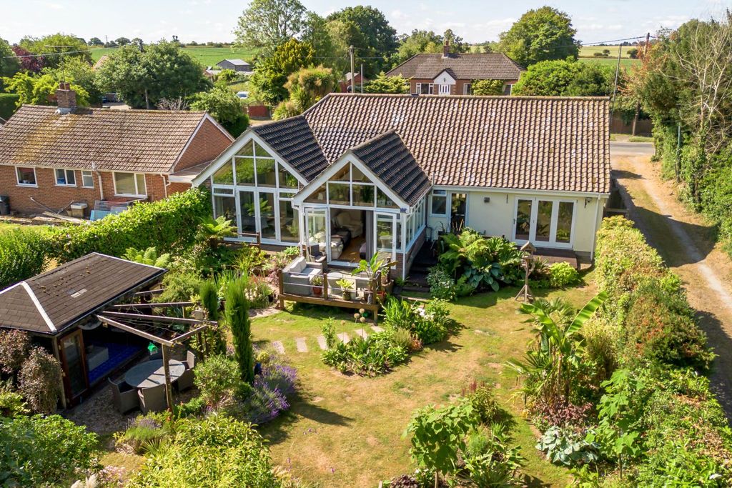 Property photo 1 of 30