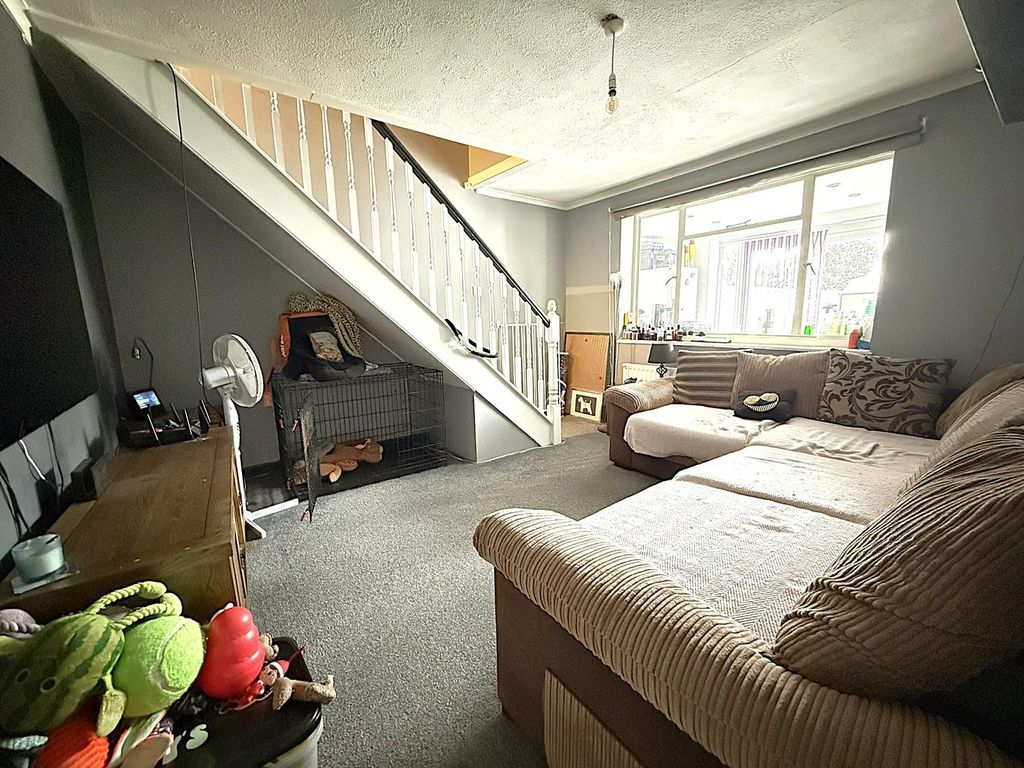 Property photo 3 of 24