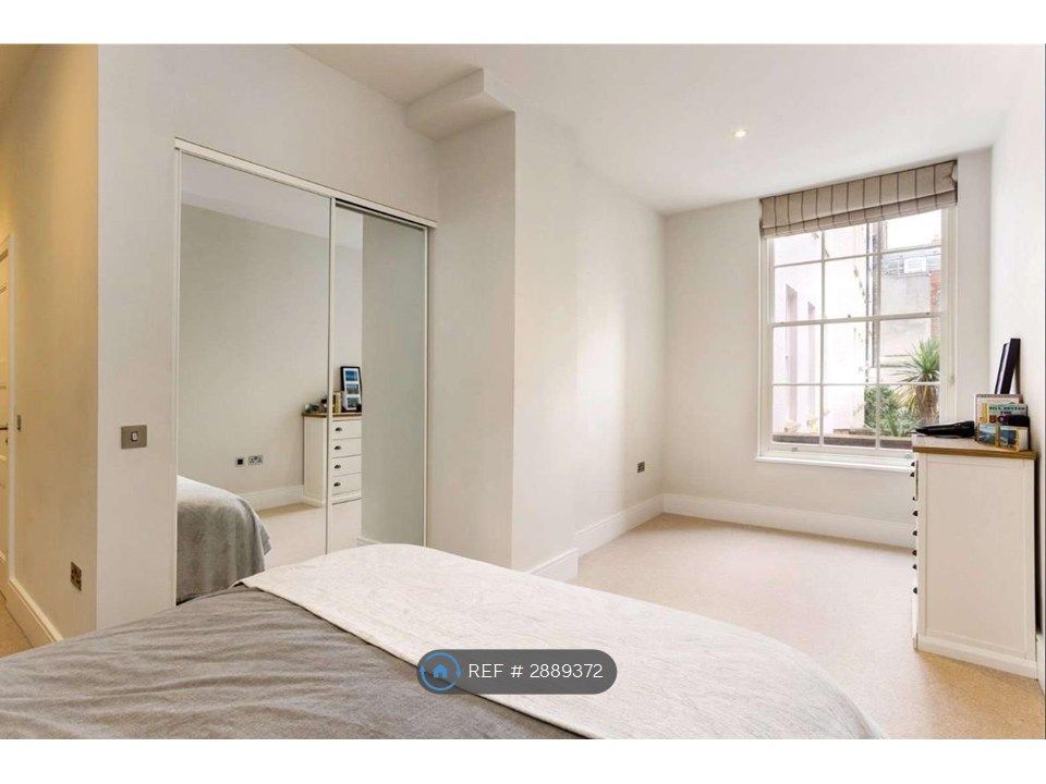 Property photo 3 of 9 Bedroom 1