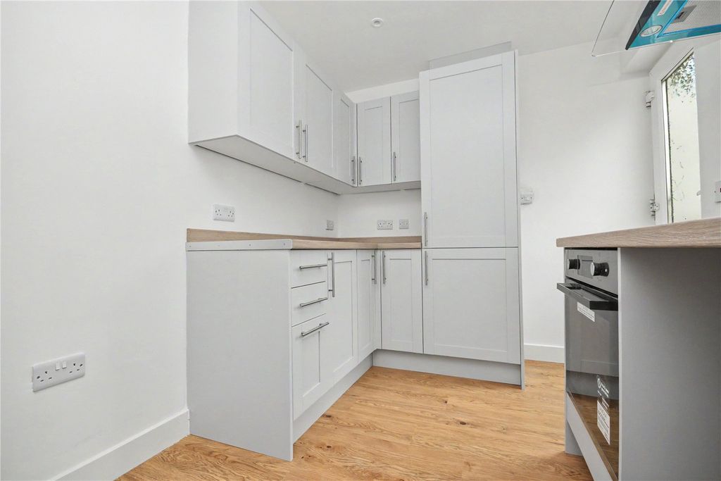 Property photo 3 of 9 Picture No. 07