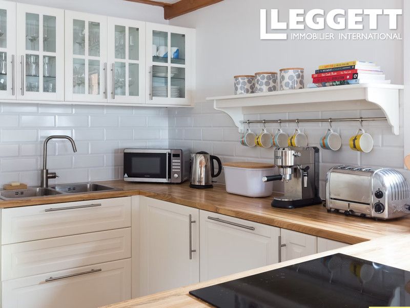 Property photo 3 of 10