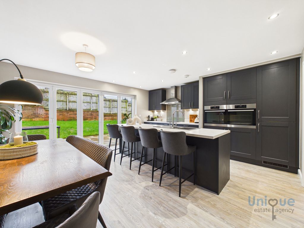 Property photo 2 of 29