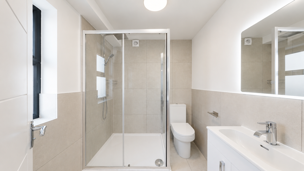 Property photo 3 of 9 Room - Angle 2