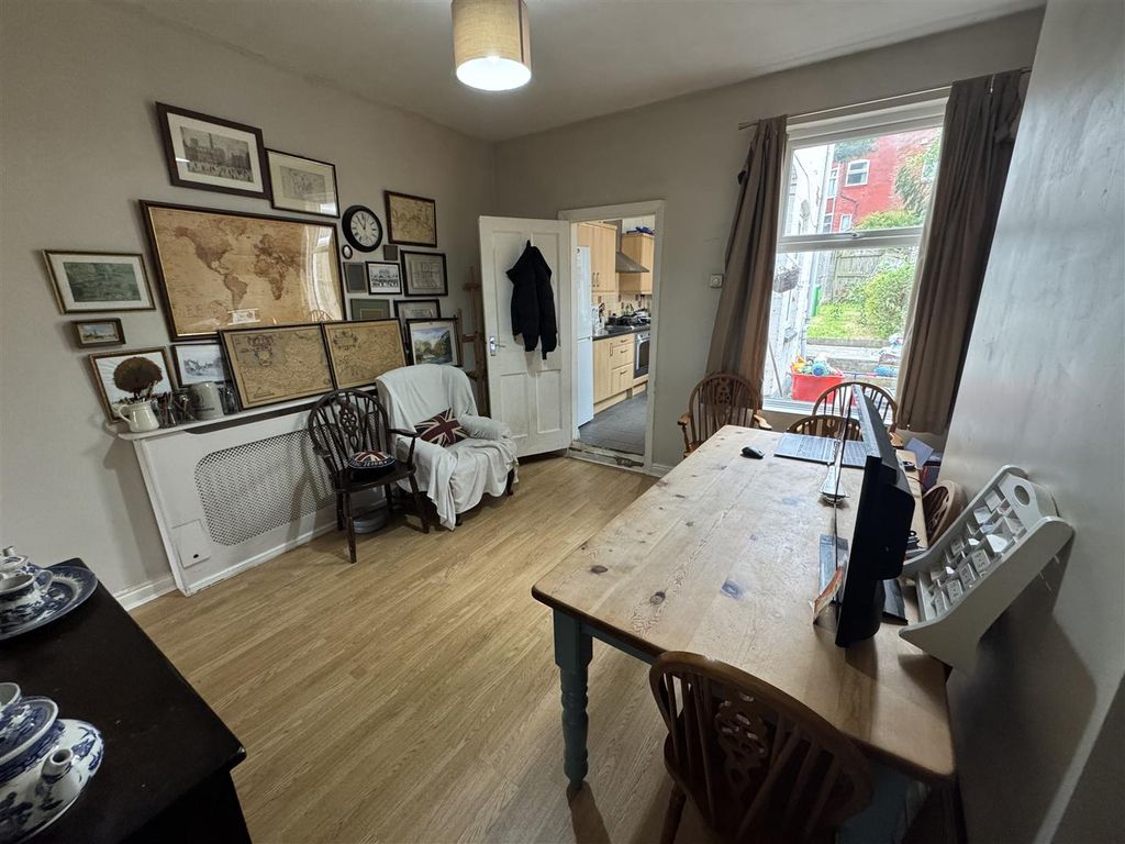 Property photo 2 of 8 Img_2311.Jpg
