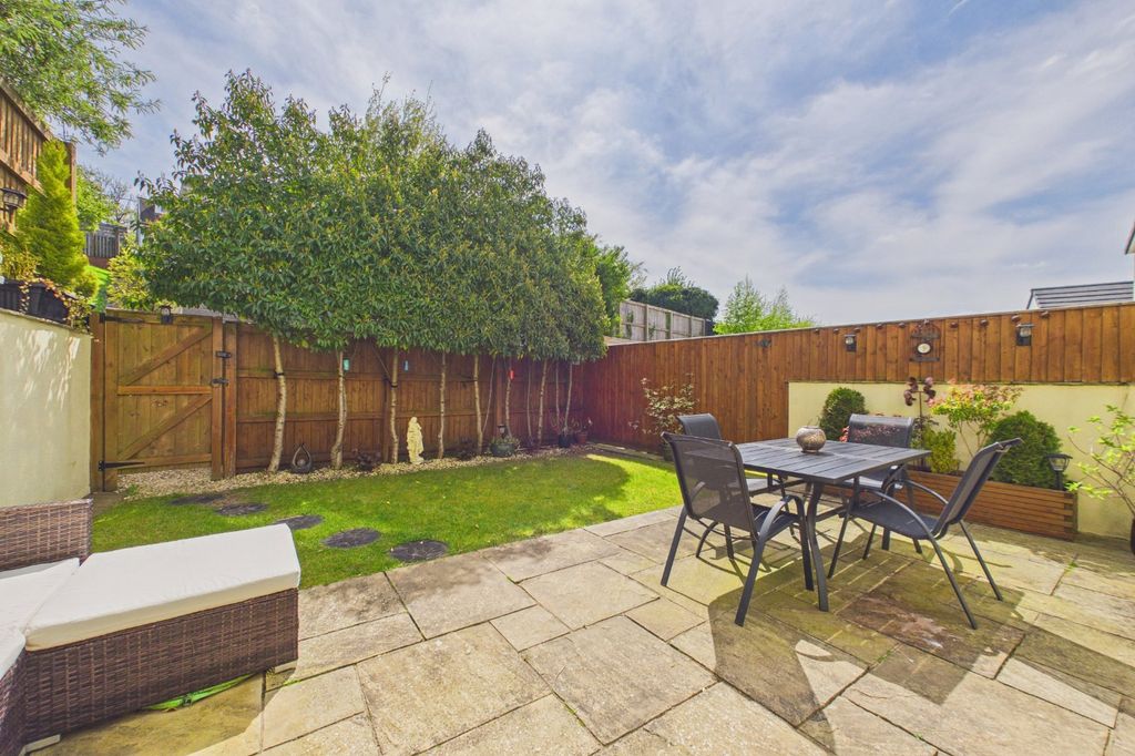 Property photo 2 of 16 Rear Garden