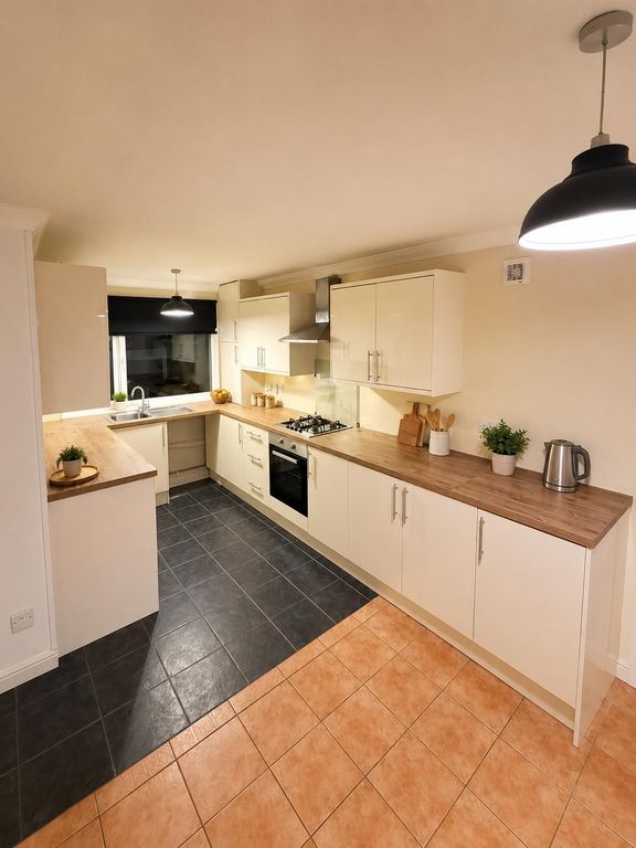 Property photo 2 of 5