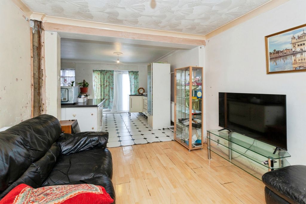 Property photo 3 of 17