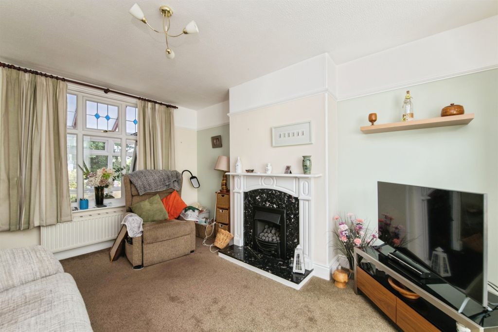 Property photo 3 of 19