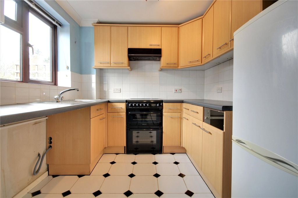 Property photo 2 of 8 Picture No. 08