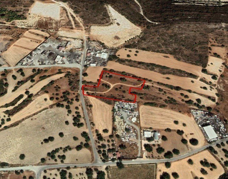 Property photo 1 of 1