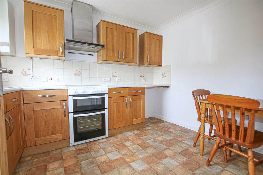 Property photo 3 of 13 Img_1879Kit.Jpg