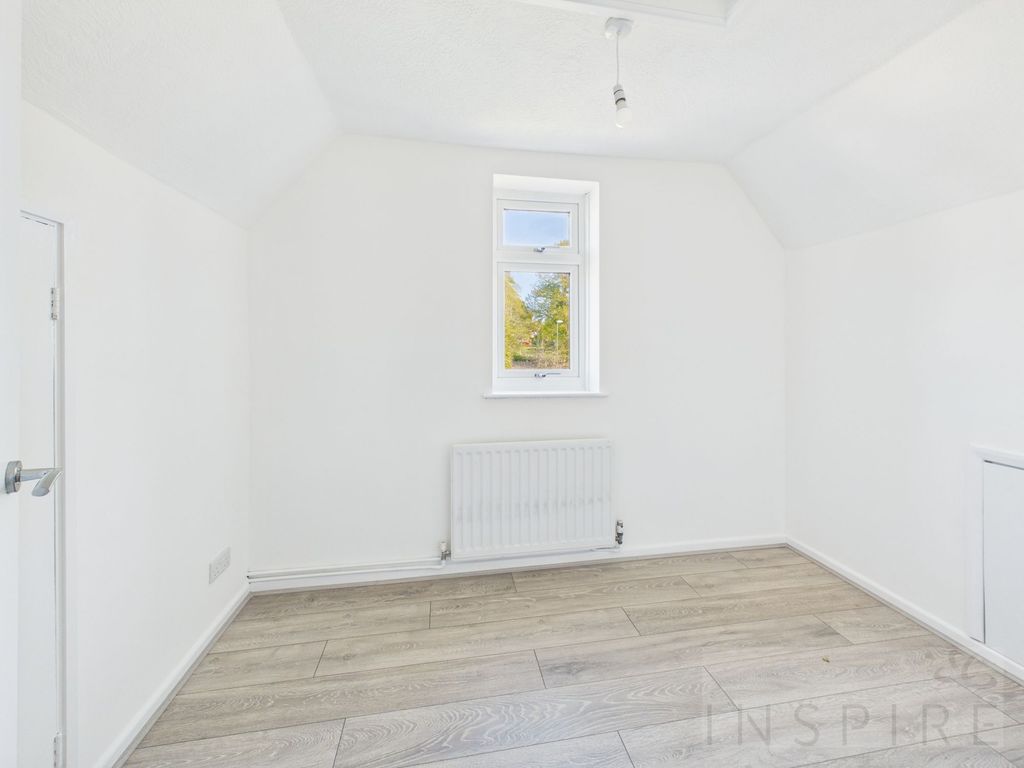 Additional image 6 of 4 bed detached house to rentFarhalls Crescent, Horsham RH12