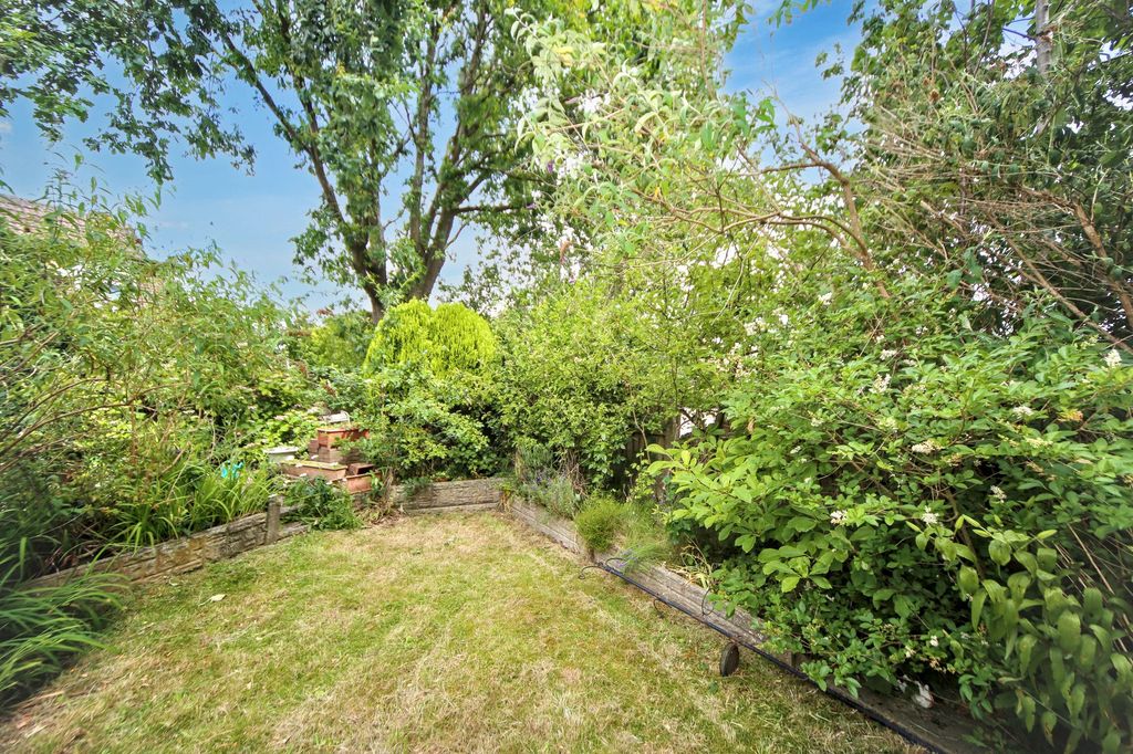 Property photo 2 of 22