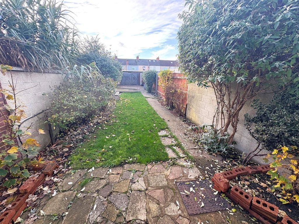 Property photo 2 of 13 Img_1183.Jpg