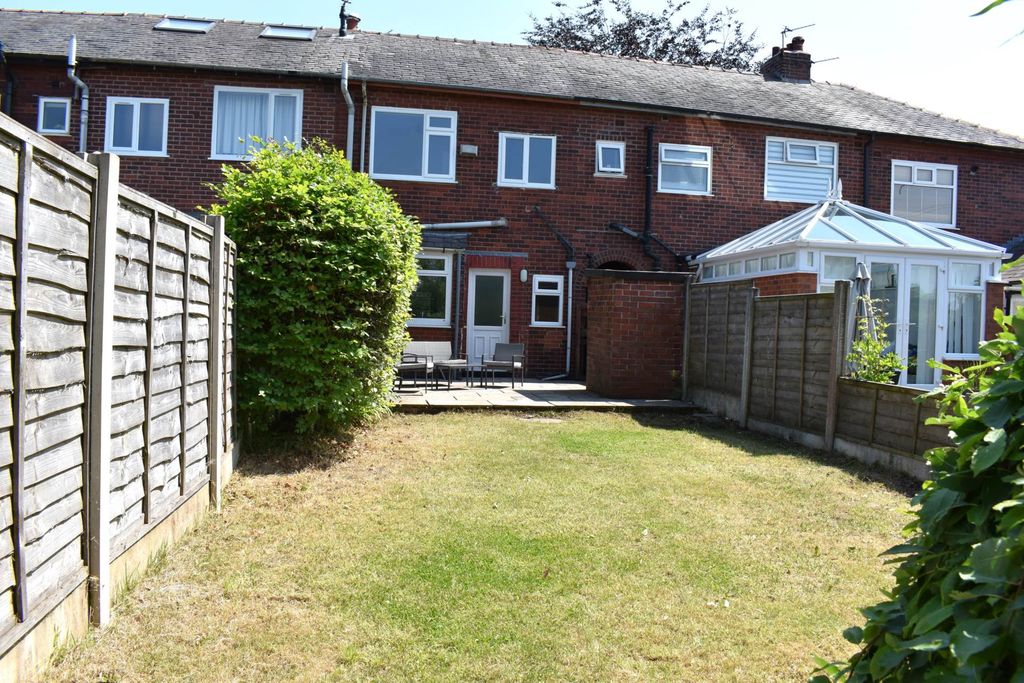 Property photo 2 of 17