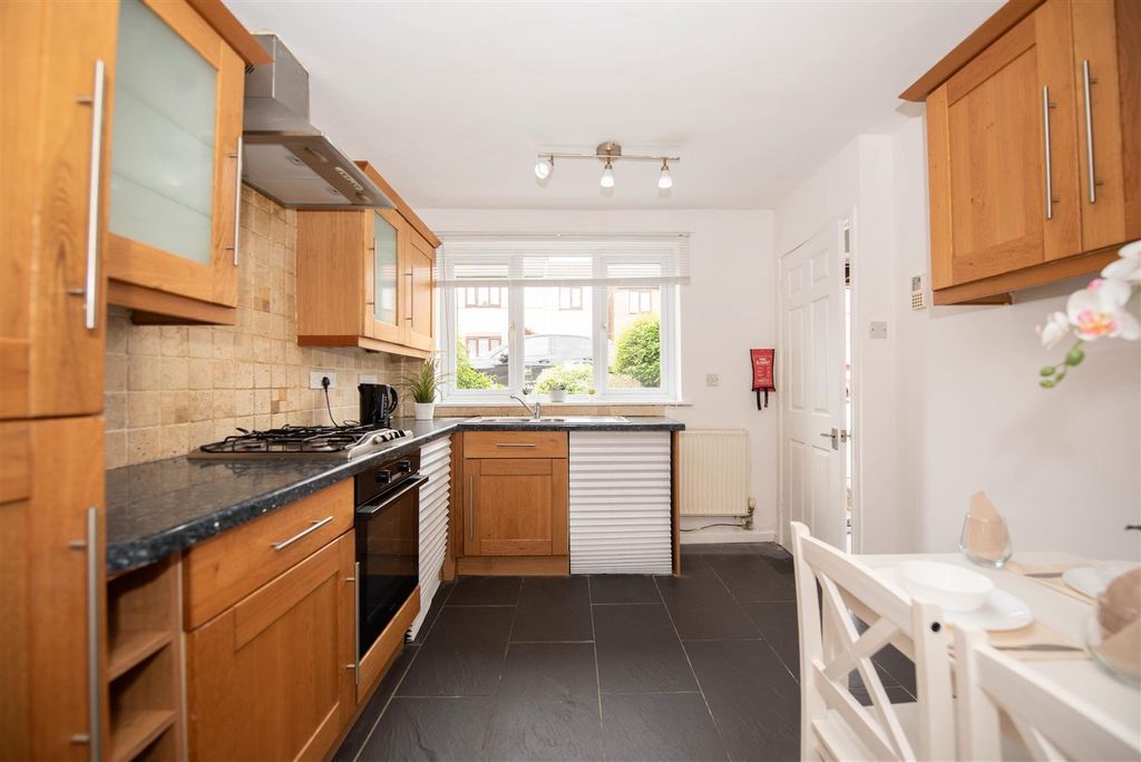 Property photo 3 of 14 Kitchen/Diner