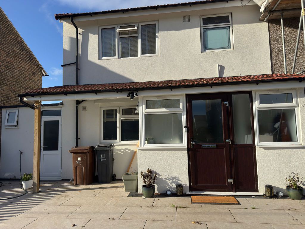 Property photo 2 of 34