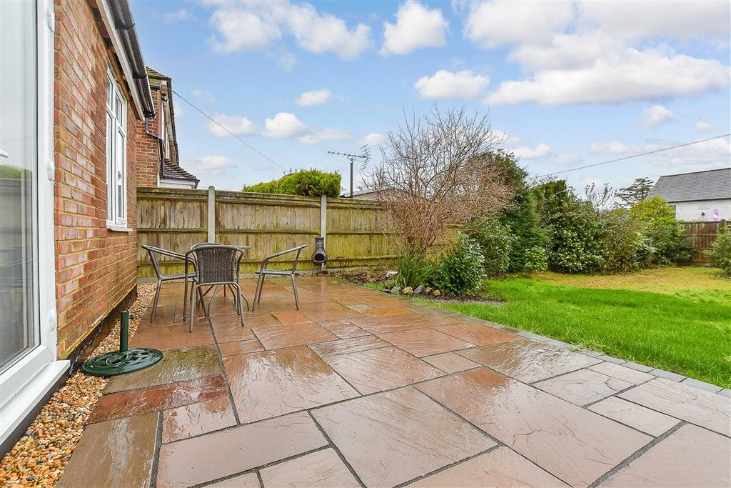 Property photo 1 of 16 Patio / Decking