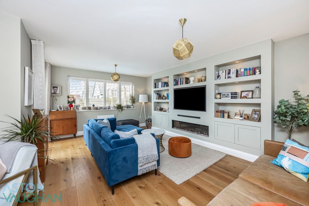 Property photo 2 of 26 4900613