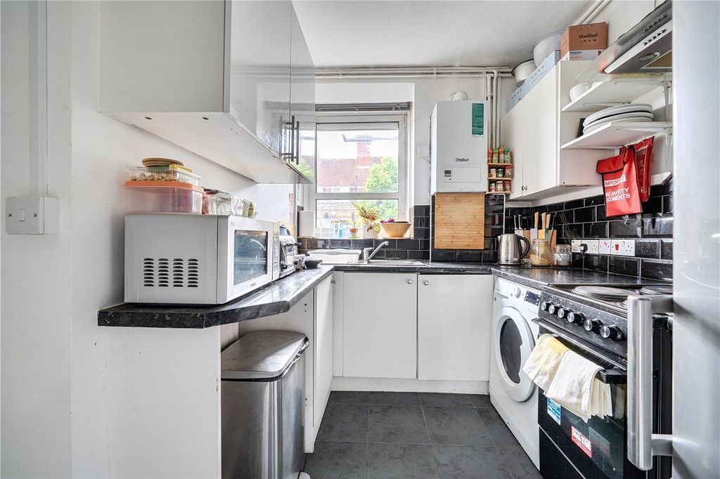 Property photo 1 of 12 Picture No. 02