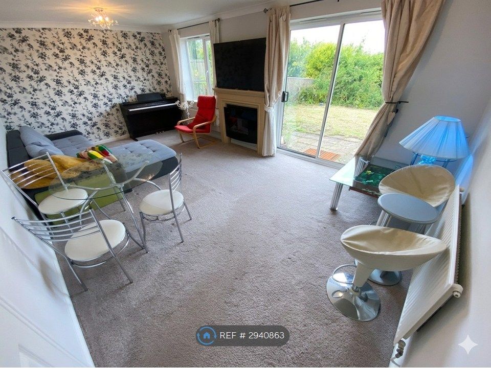 Property photo 3 of 13