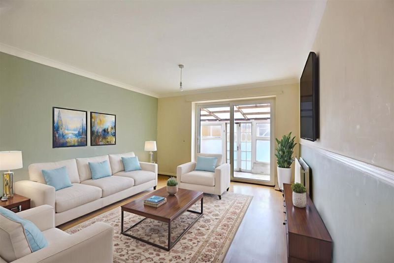 Property photo 2 of 19 Photo 3