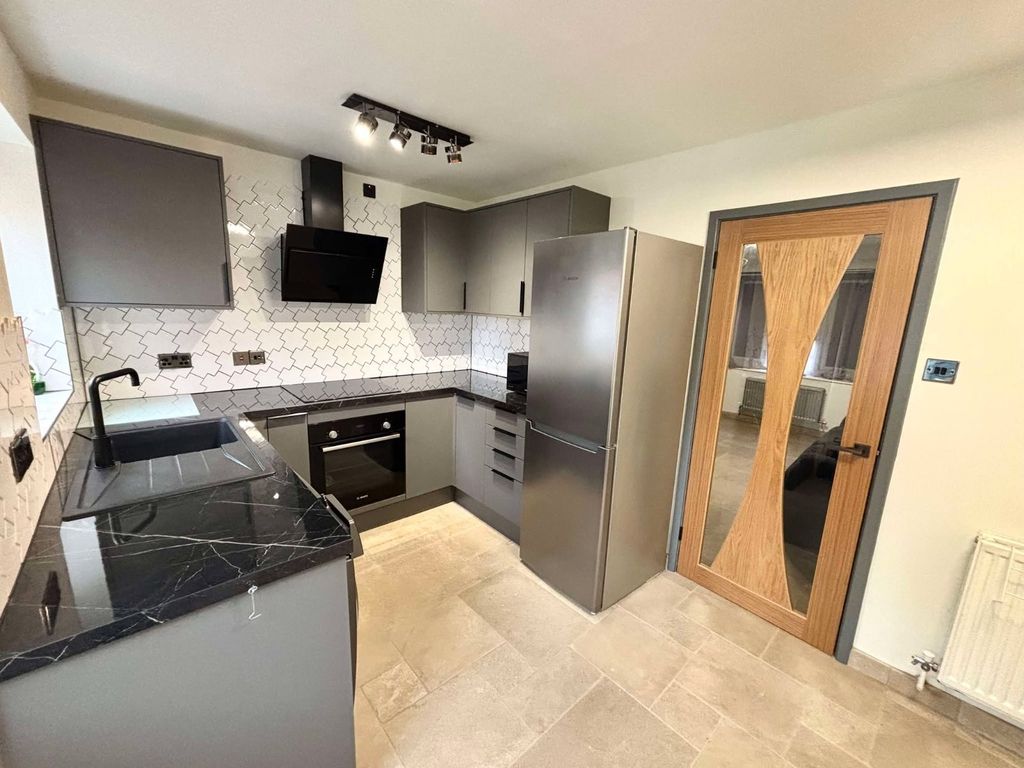 Property photo 2 of 7 Picture No. 05