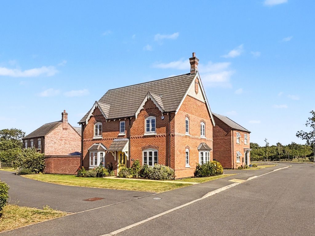 Property photo 1 of 72 5255514