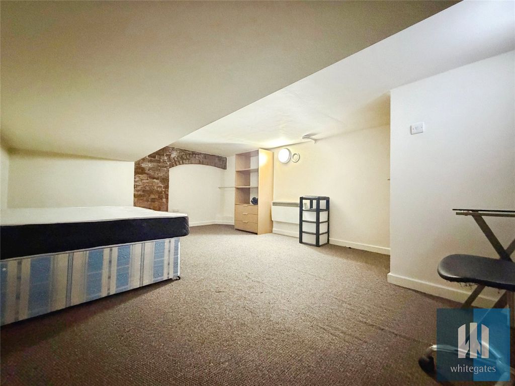 Property photo 3 of 15 Picture No. 12