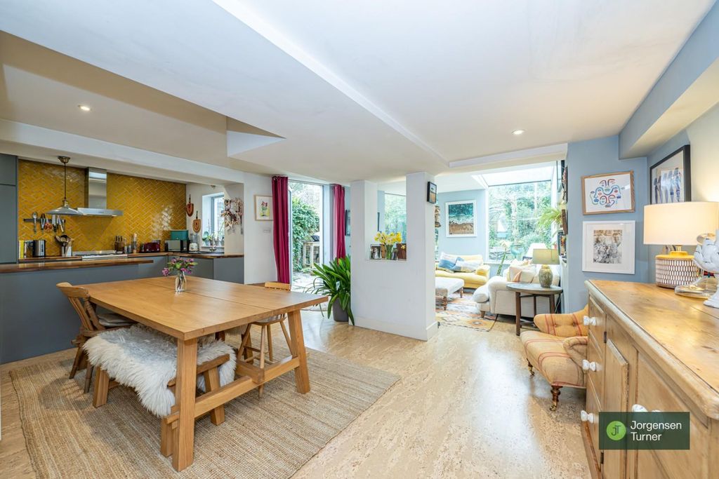 Property photo 1 of 12 Dining Room.Jpg
