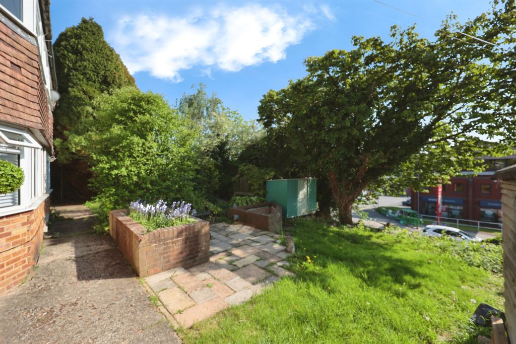 Property photo 2 of 10