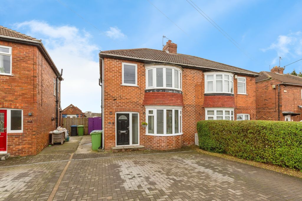 Property photo 1 of 20