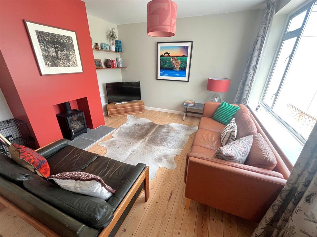 Additional image 5 of 4 bed semi-detached house for saleHutton Close, Westbury-On-Trym, Bristol BS9