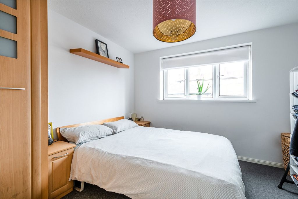 Property photo 3 of 10 Picture No. 04